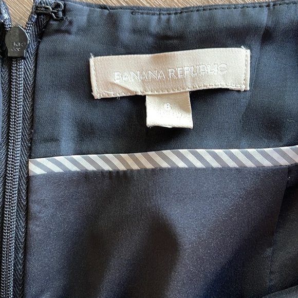 Black stretch wool pencil skirt - Picture 2 of 4